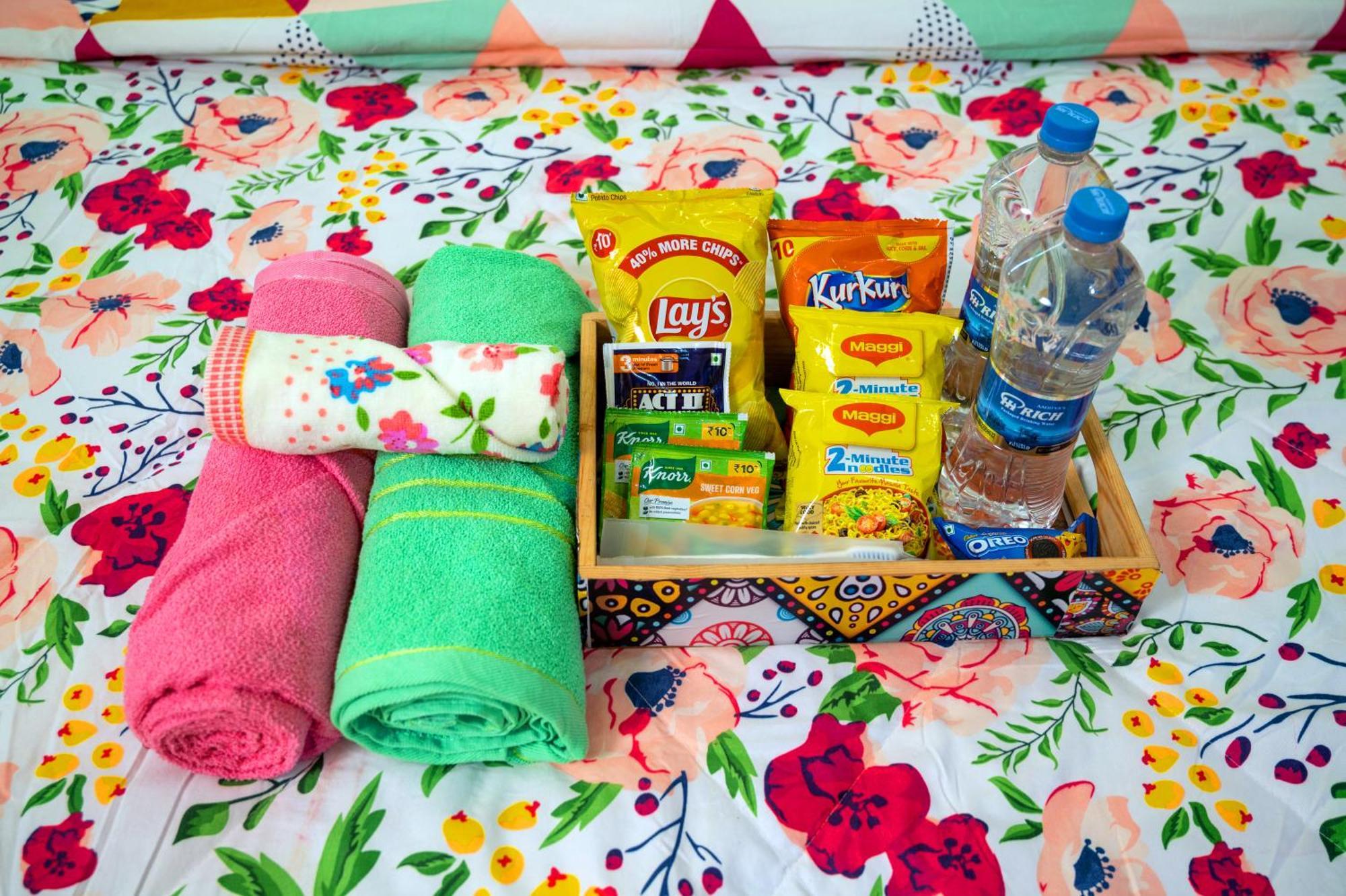 La Mira Casa Karjatヴィラ エクステリア 写真